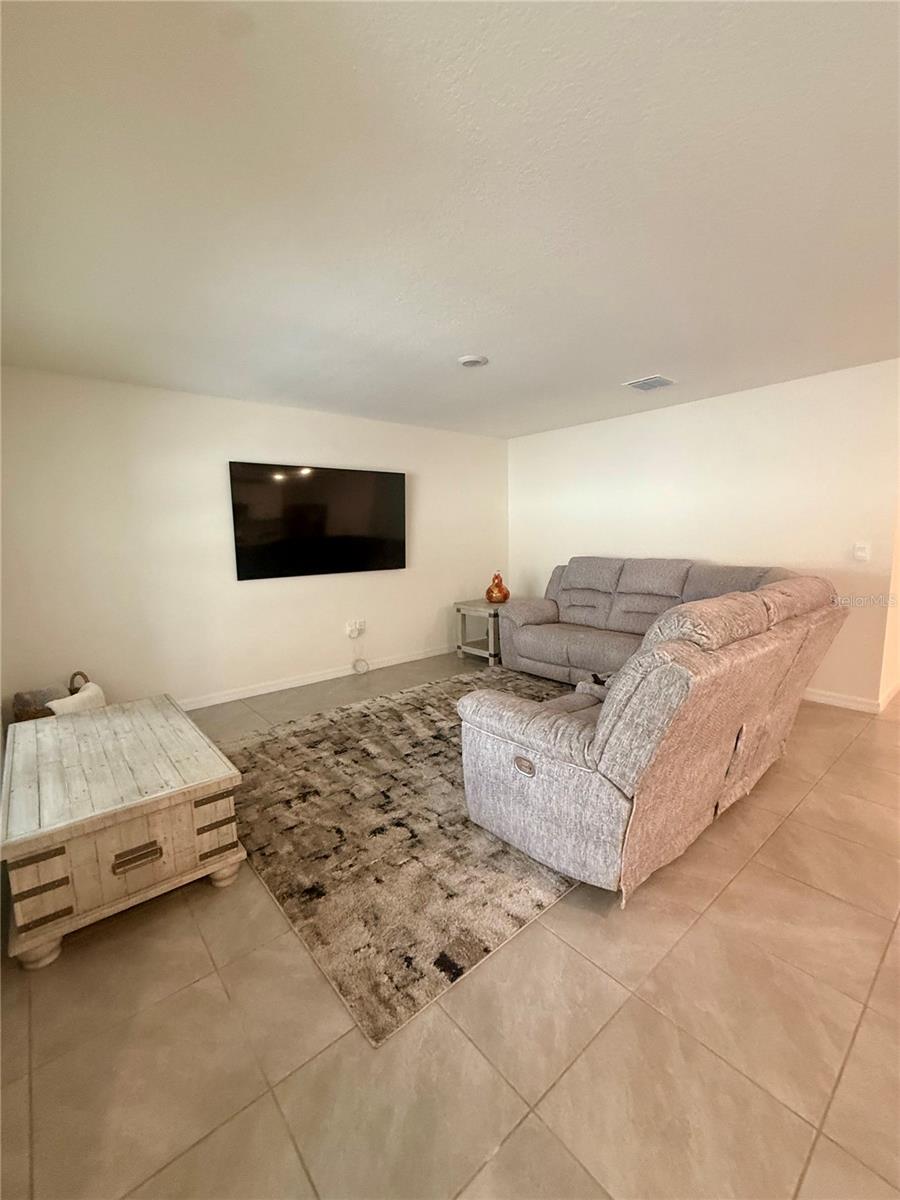 AUTUMN GLEN PH 1 - Residential