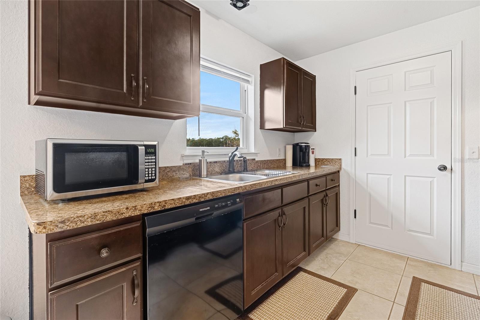 SILVER SPGS SHORES - Residential