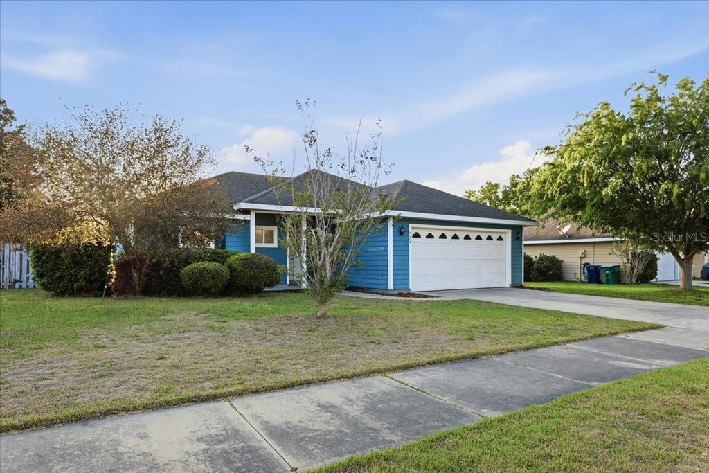 Photo of 934 NW 255th Way, Newberry, FL 32669 (MLS # GC539129)