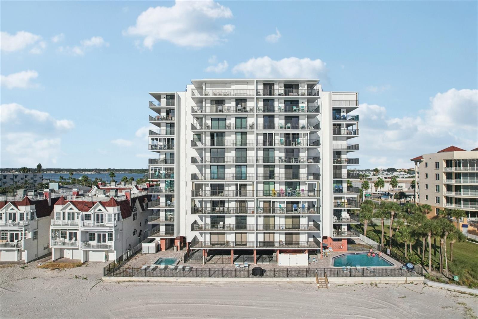 MADEIRA TOWERS CONDO - Residential