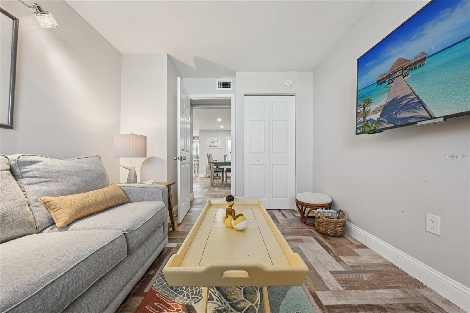 MADEIRA TOWERS CONDO - Residential