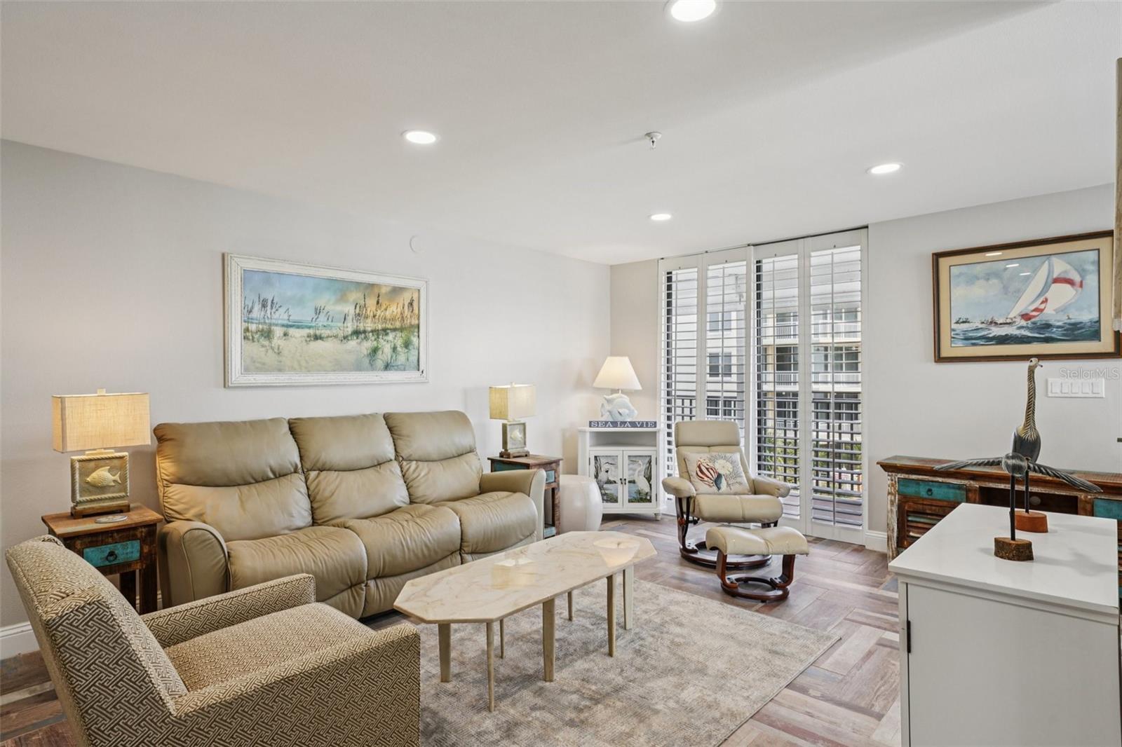 MADEIRA TOWERS CONDO - Residential