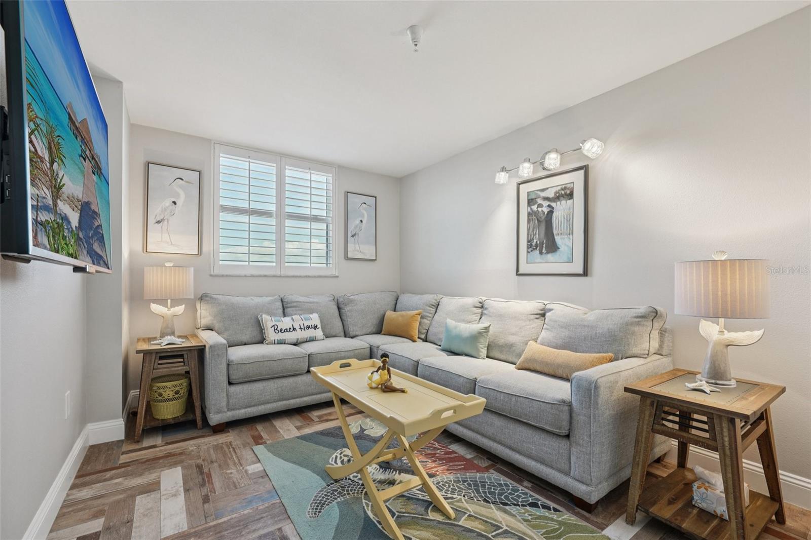 MADEIRA TOWERS CONDO - Residential