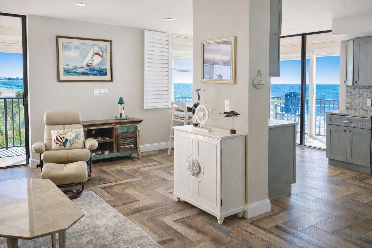 MADEIRA TOWERS CONDO - Residential