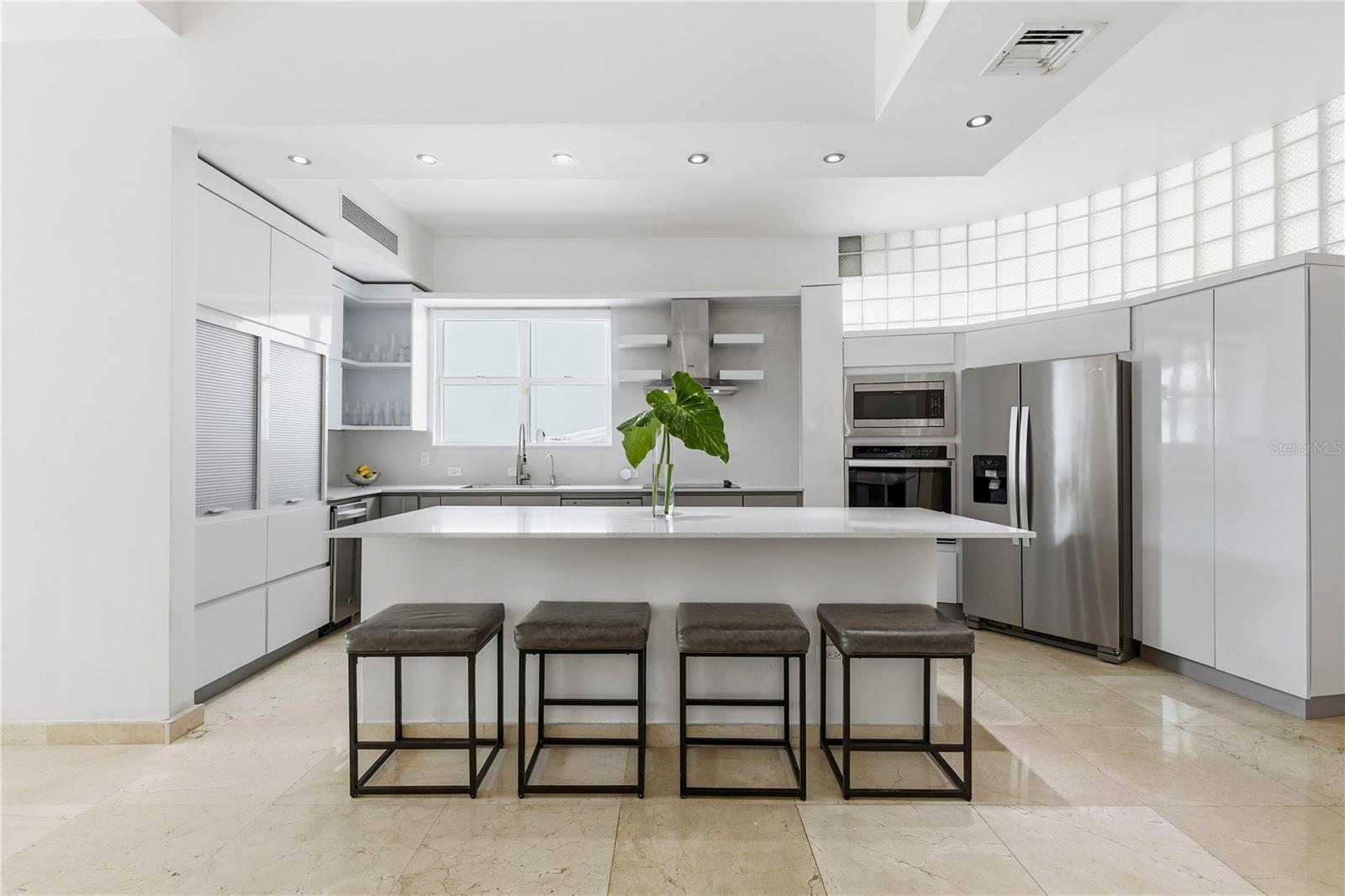 1362 MAGDALENA AVENUE Villa 109