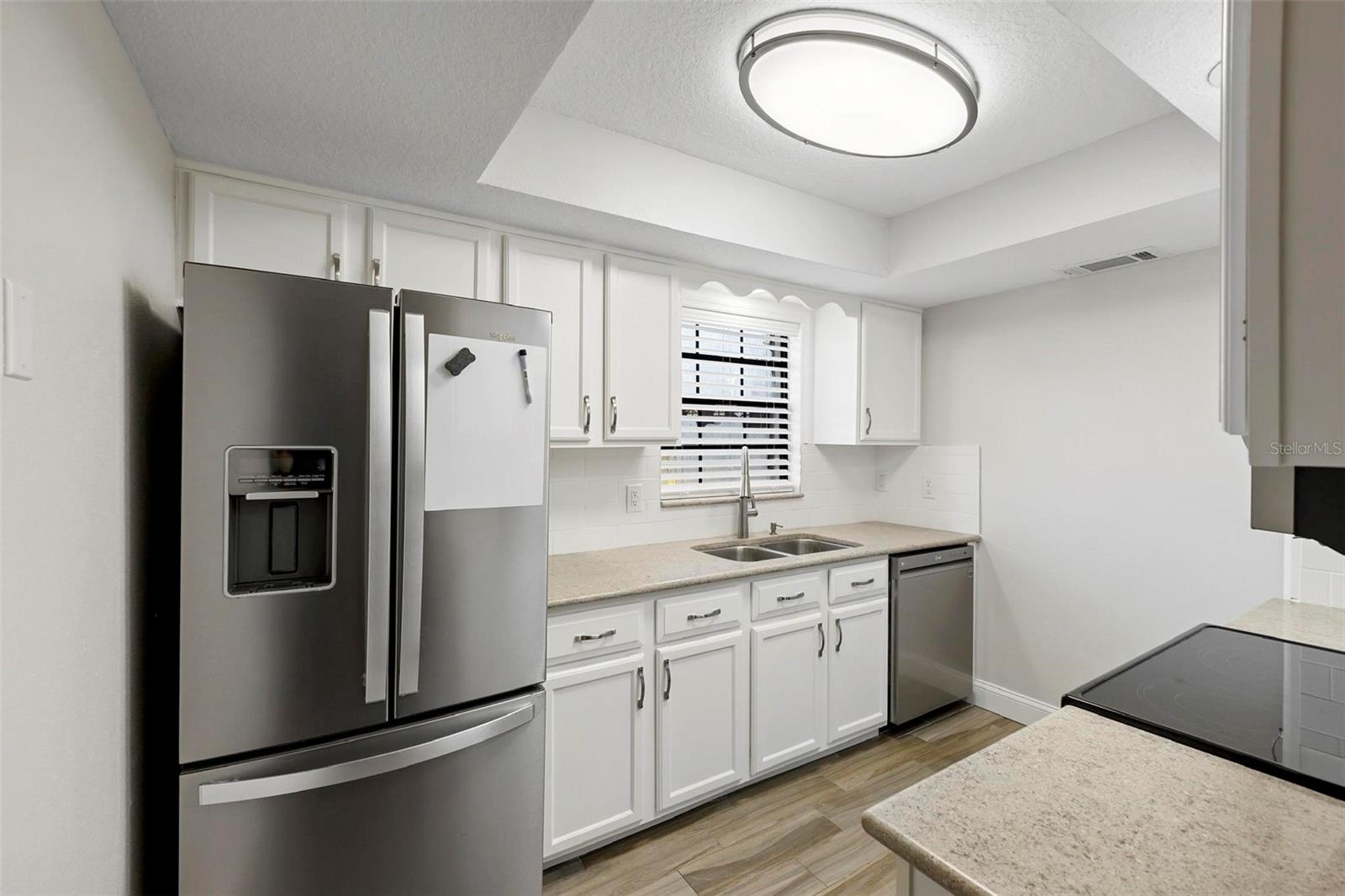 LEESBURG CHESTERBROOK 02 CONDO PH 01 - Residential