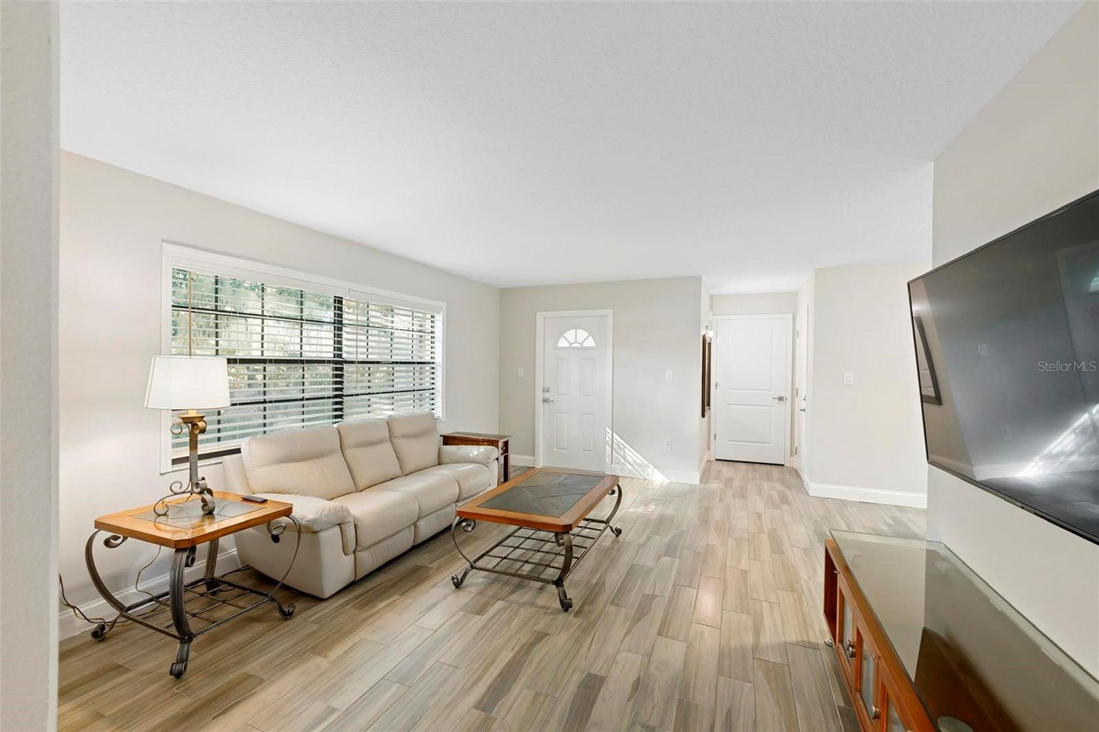 LEESBURG CHESTERBROOK 02 CONDO PH 01 - Residential