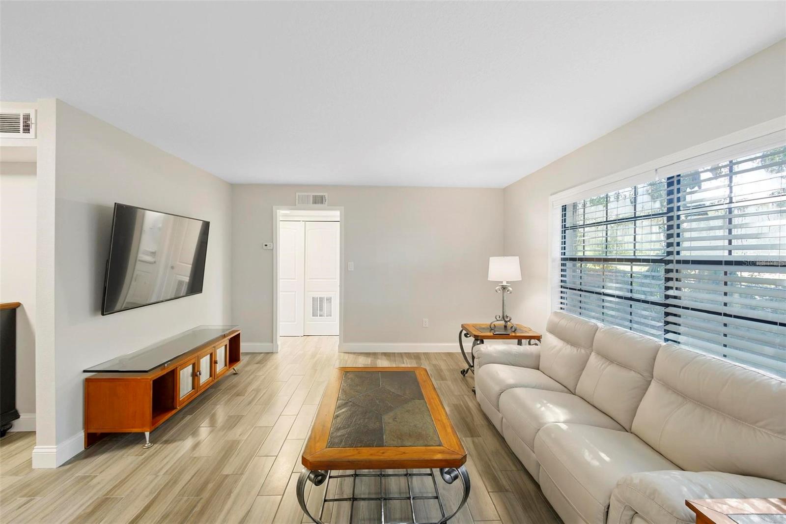 LEESBURG CHESTERBROOK 02 CONDO PH 01 - Residential