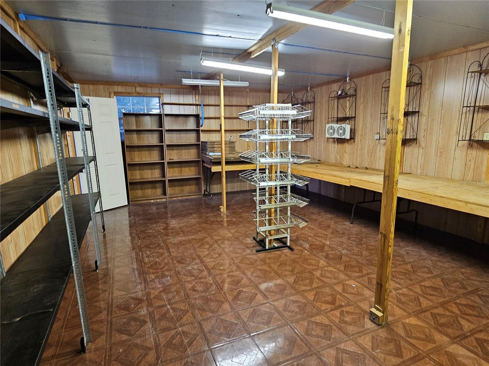 SILVER MDWS CENTRAL - Residential