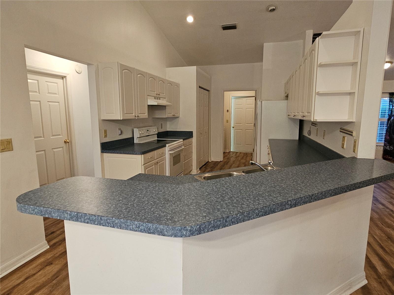 SILVER MDWS CENTRAL - Residential