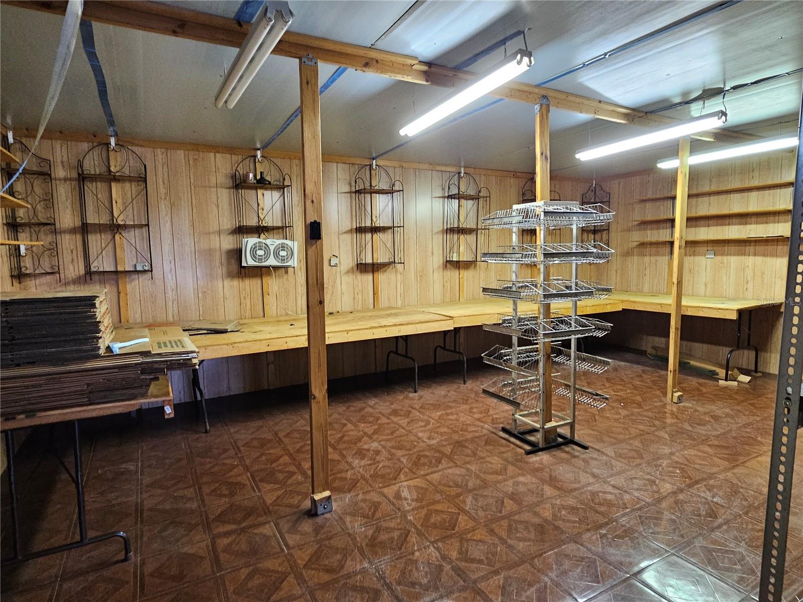 SILVER MDWS CENTRAL - Residential