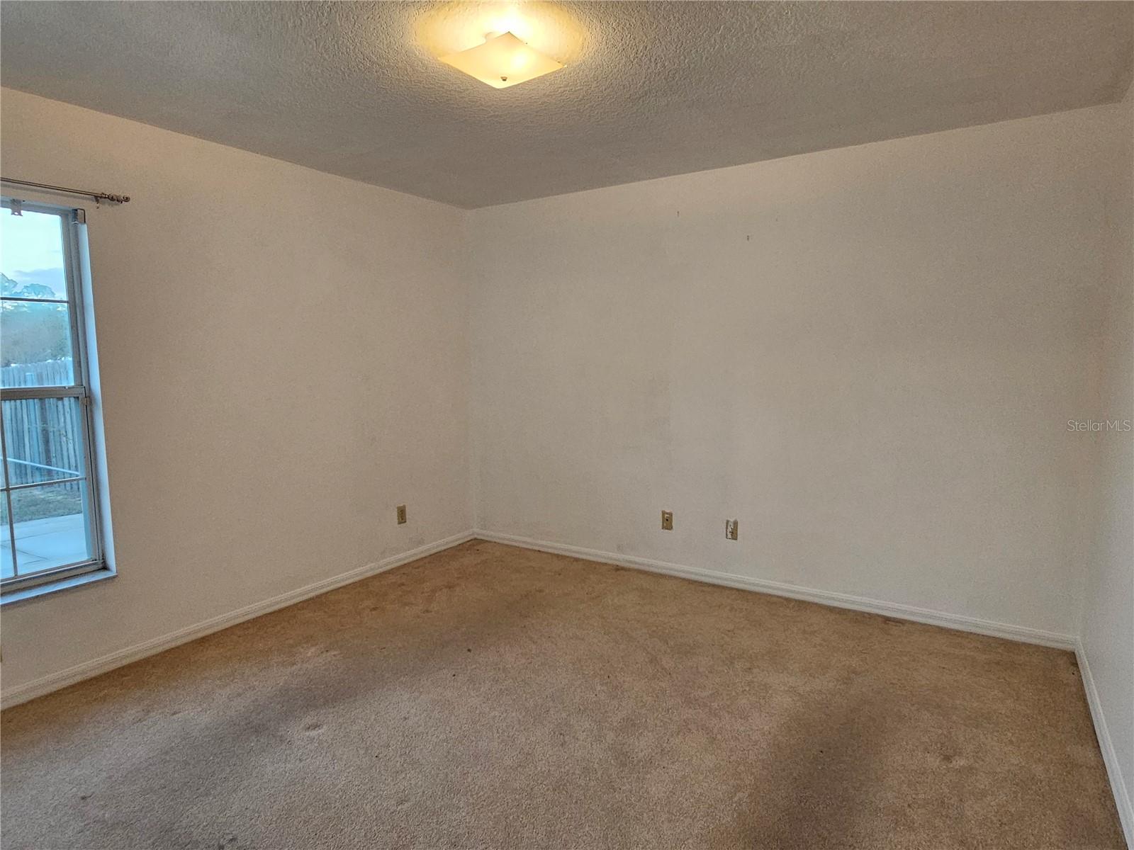 SILVER MDWS CENTRAL - Residential