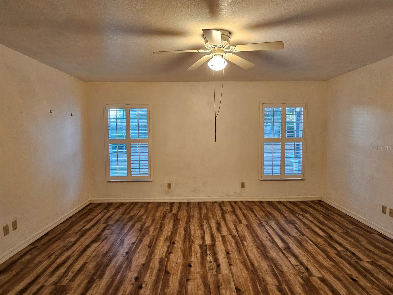 SILVER MDWS CENTRAL - Residential