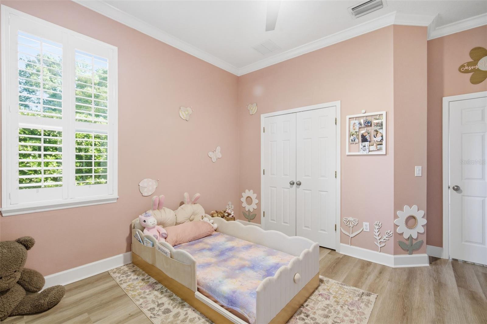 WELLINGTON MANOR PH 2 - Residential