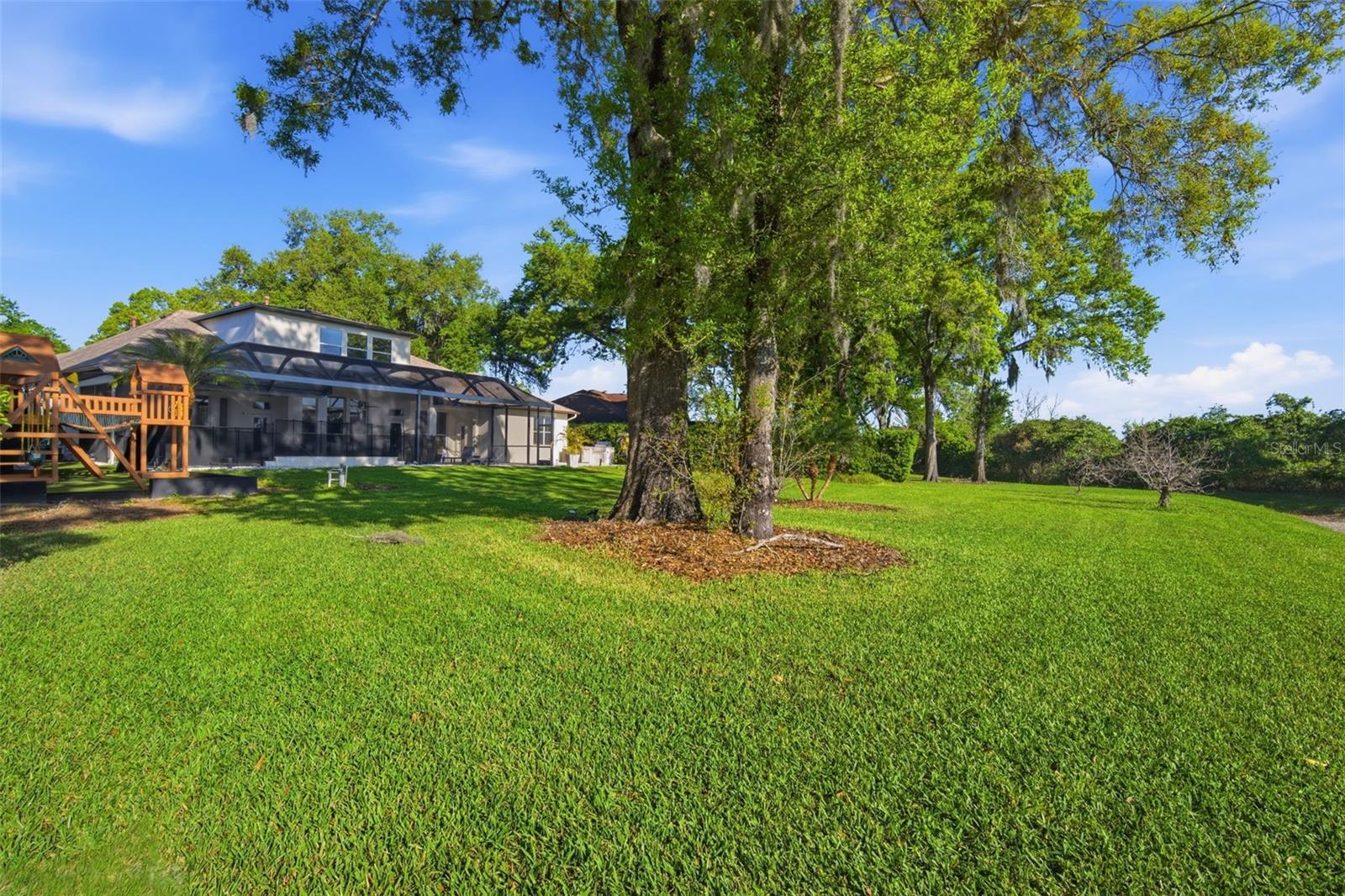 WELLINGTON MANOR PH 2 - Residential