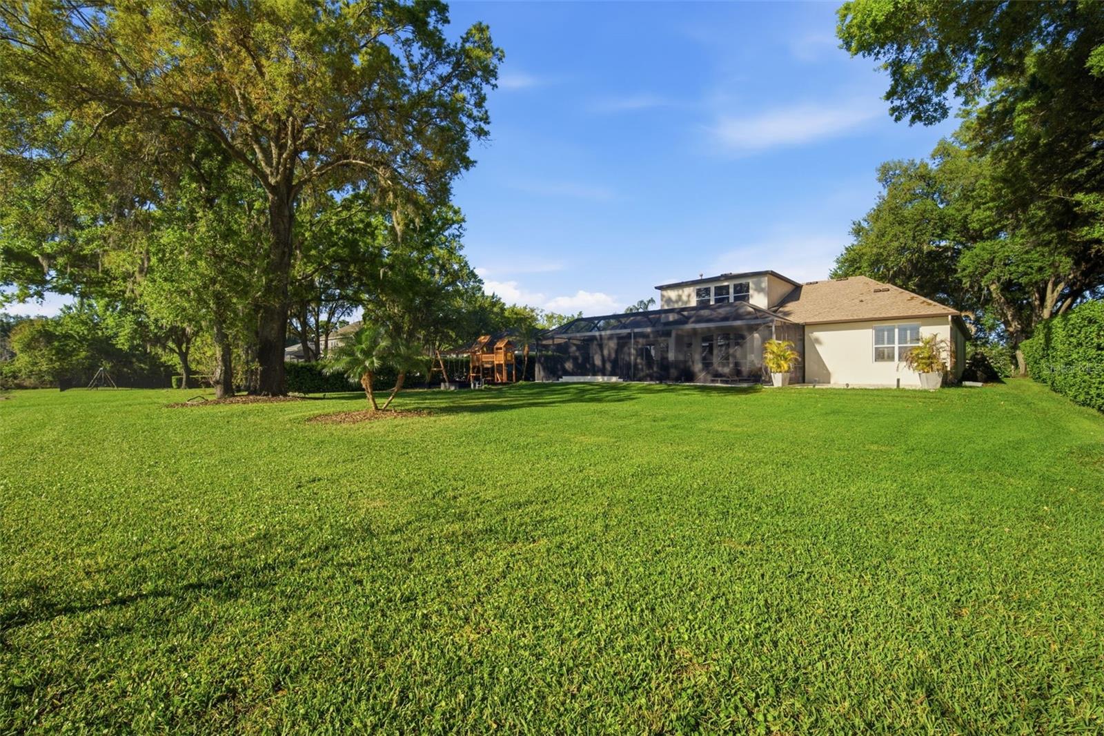 WELLINGTON MANOR PH 2 - Residential