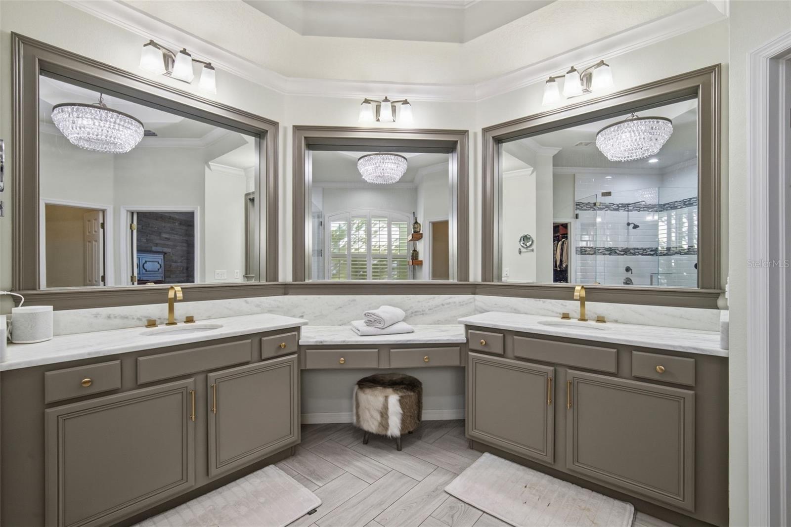 WELLINGTON MANOR PH 2 - Residential