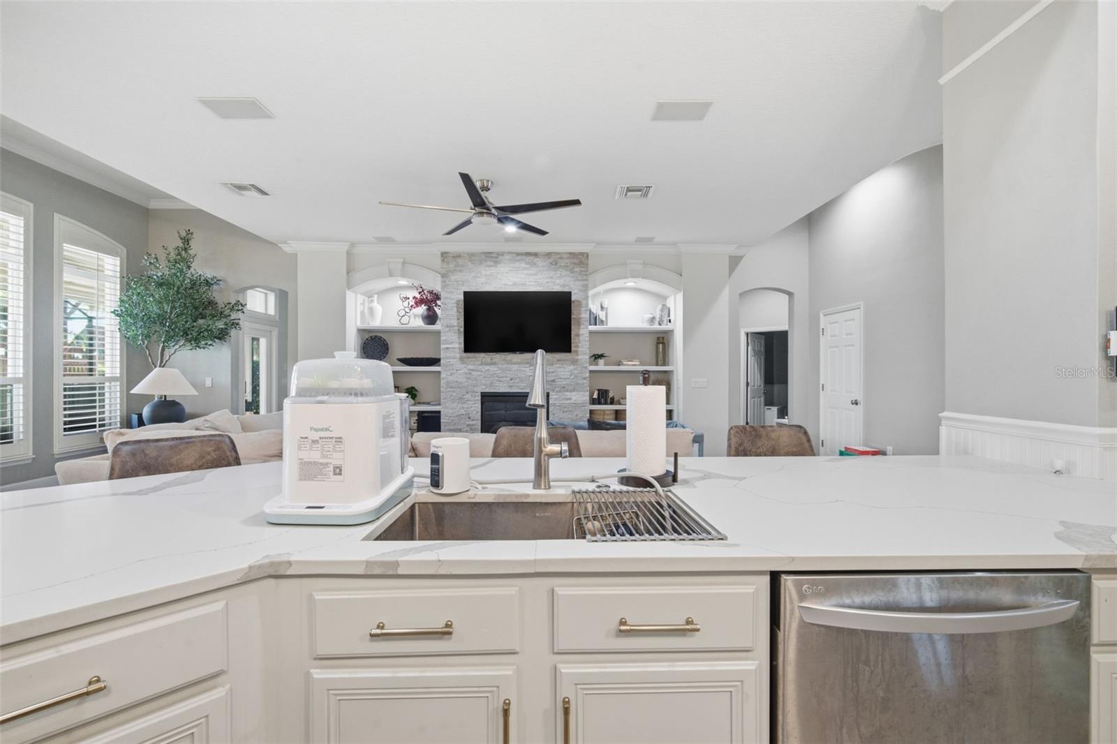 WELLINGTON MANOR PH 2 - Residential