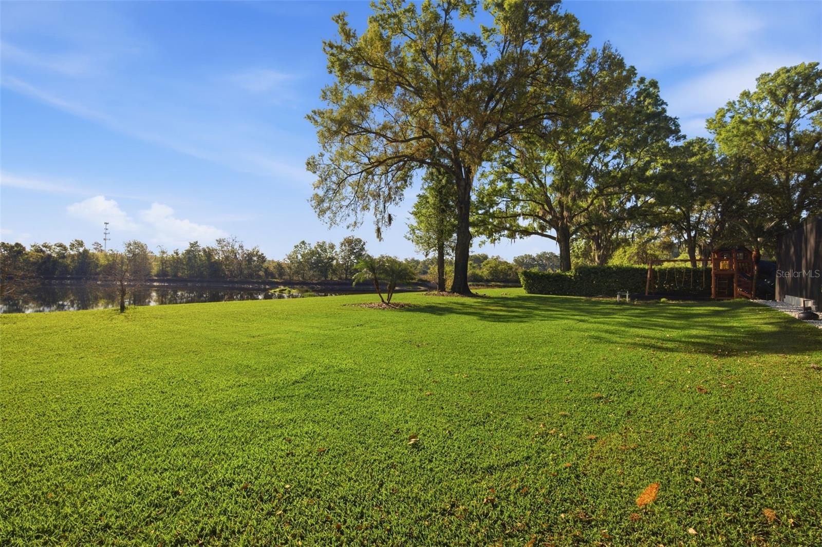 WELLINGTON MANOR PH 2 - Residential