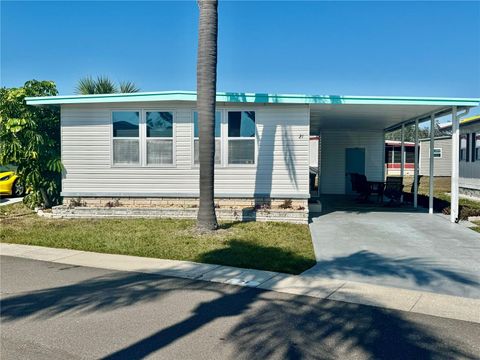 Photo of 7901 N 40th Avenue N #21, St Petersburg, FL 33709 (MLS # TB8471601)