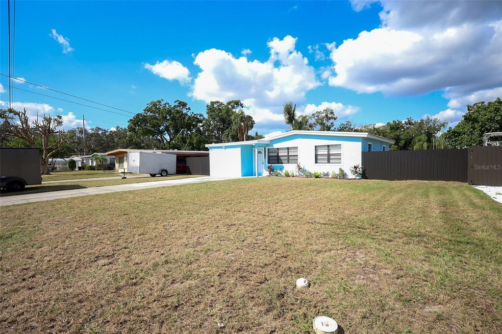 Photo of 2707 W Hamilton Avenue, Tampa, FL 33614 (MLS # TB8439279)