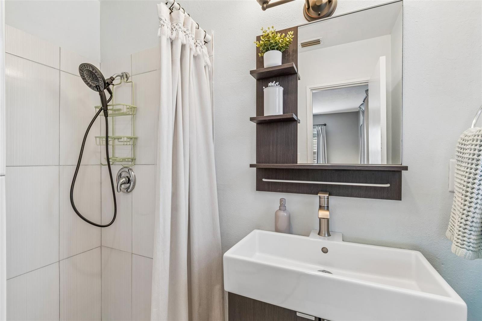 GANDY MANOR 2ND ADD - Residential