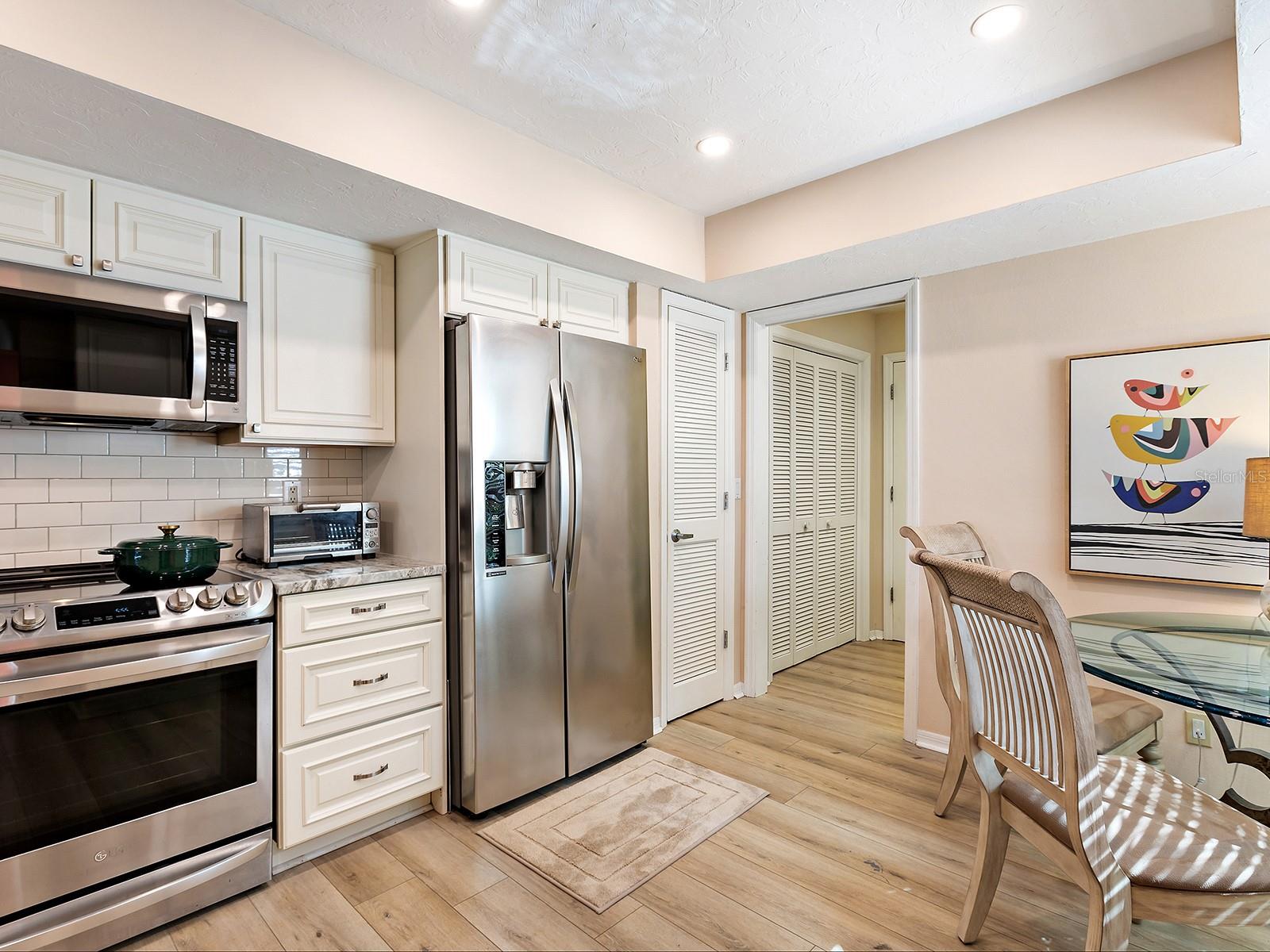 LAKESHORE VILLAGE - Residential Lease