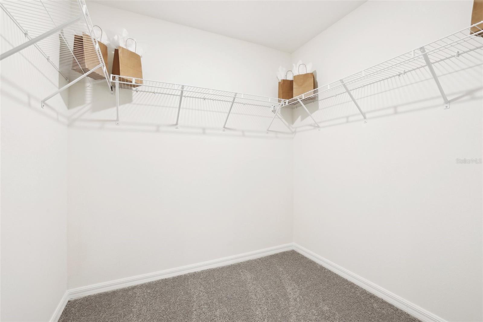 AVALON WOODS - Residential