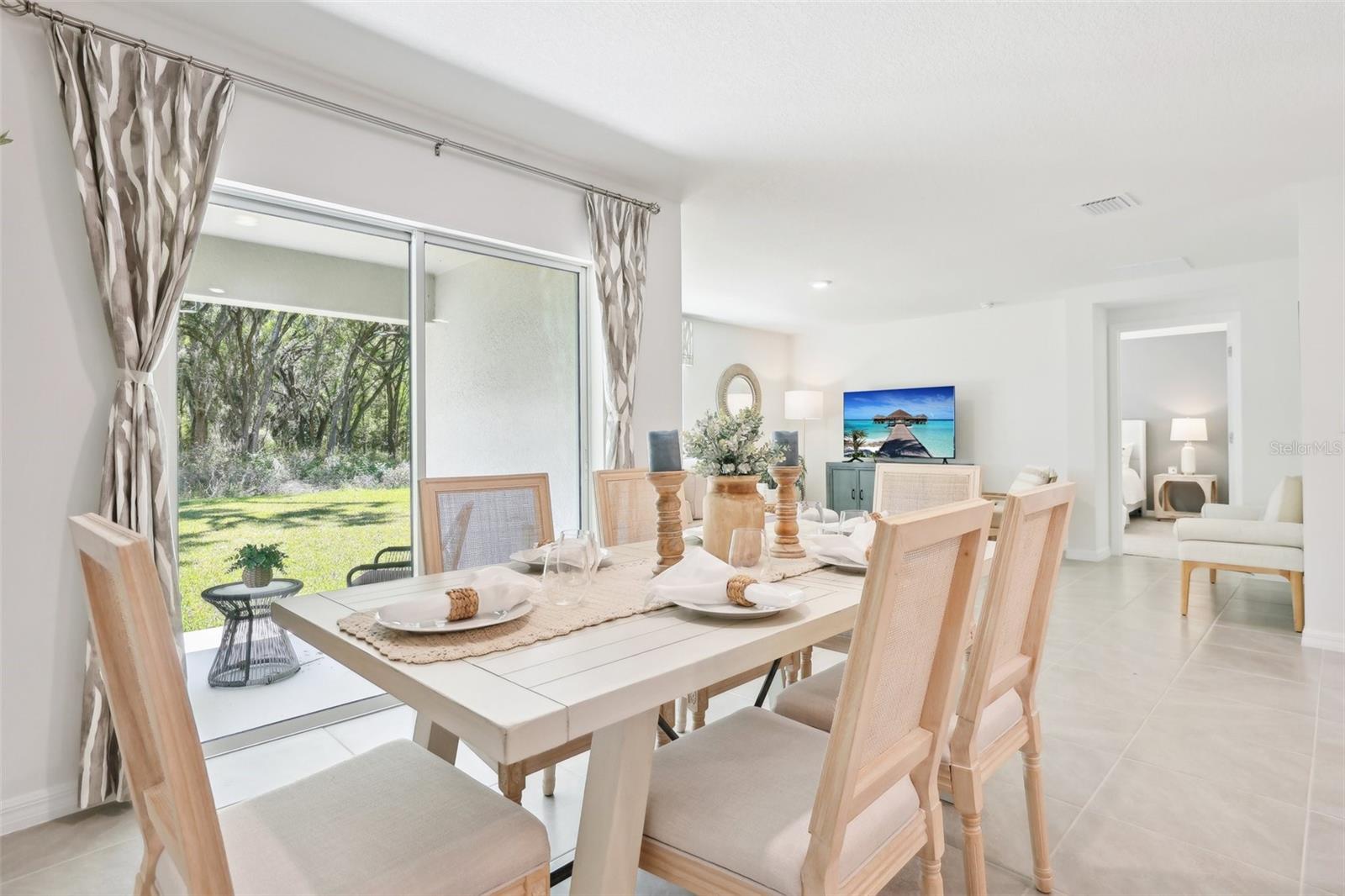 AVALON WOODS - Residential