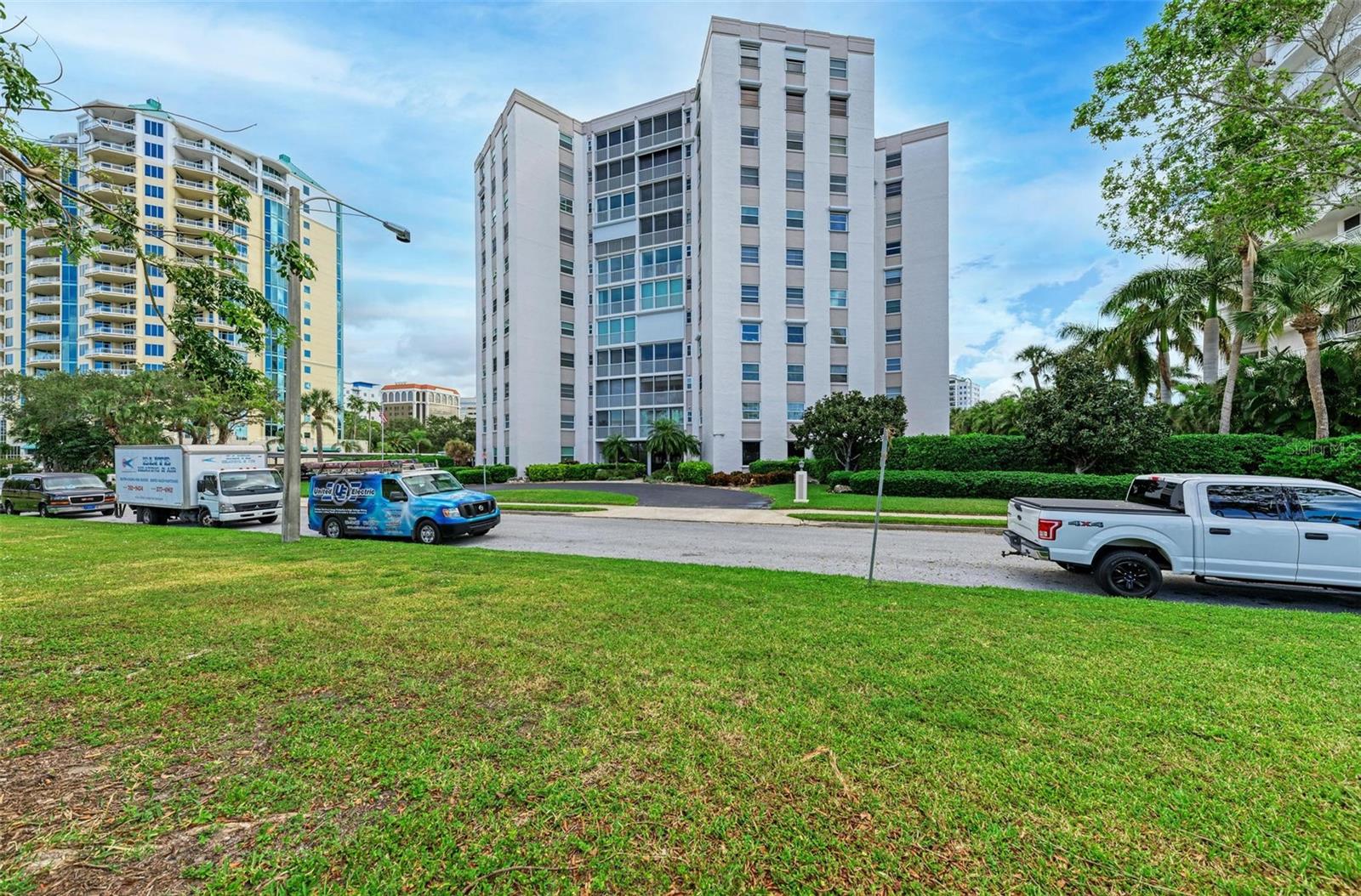REGENCY HOUSE - Residential Lease