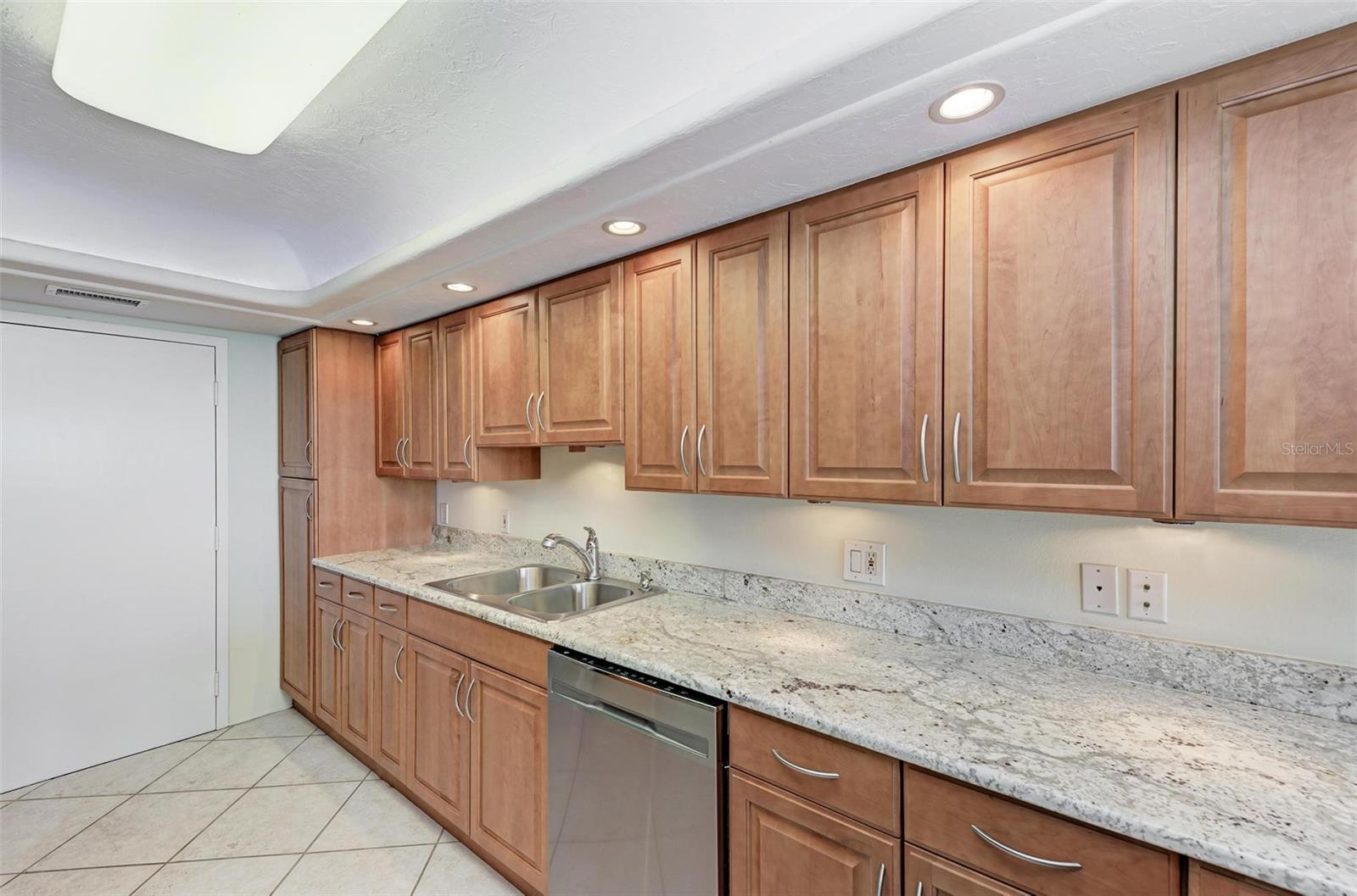 REGENCY HOUSE - Residential Lease