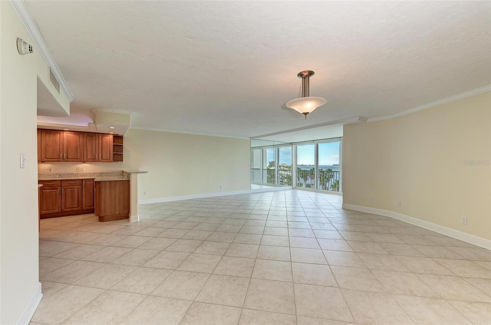 REGENCY HOUSE - Residential Lease