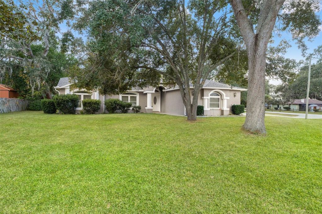 Photo of 542 Fairbanks Road, Spring Hill, FL 34608 (MLS # W7881051)
