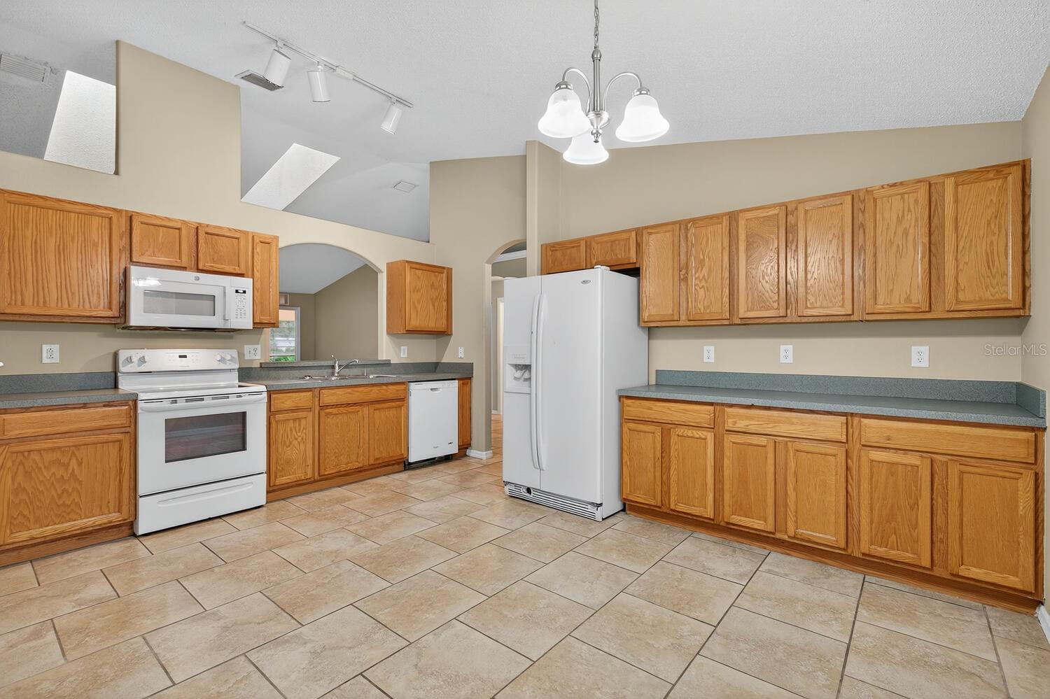 PINE GROVE - Residential