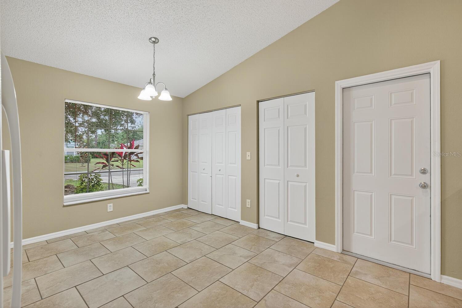 PINE GROVE - Residential