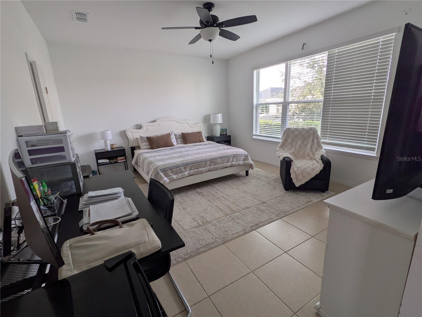 LAKESIDE PH 2 - Residential Lease