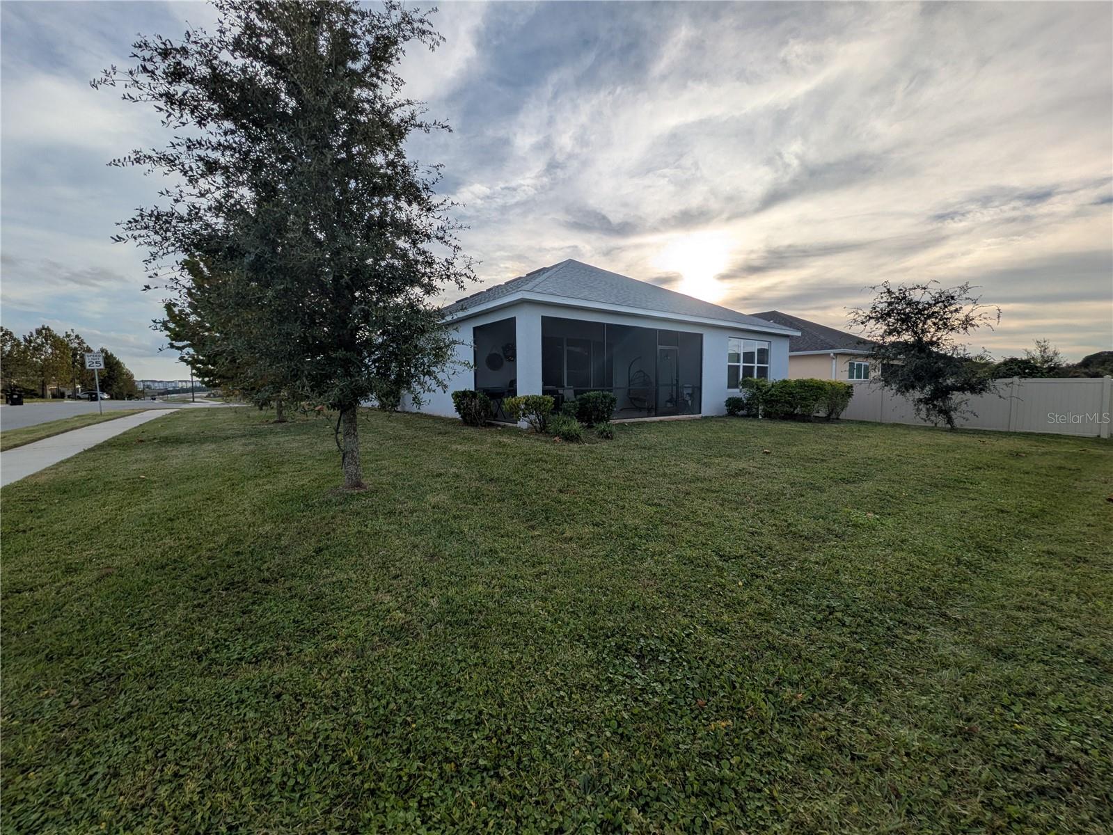 LAKESIDE PH 2 - Residential Lease