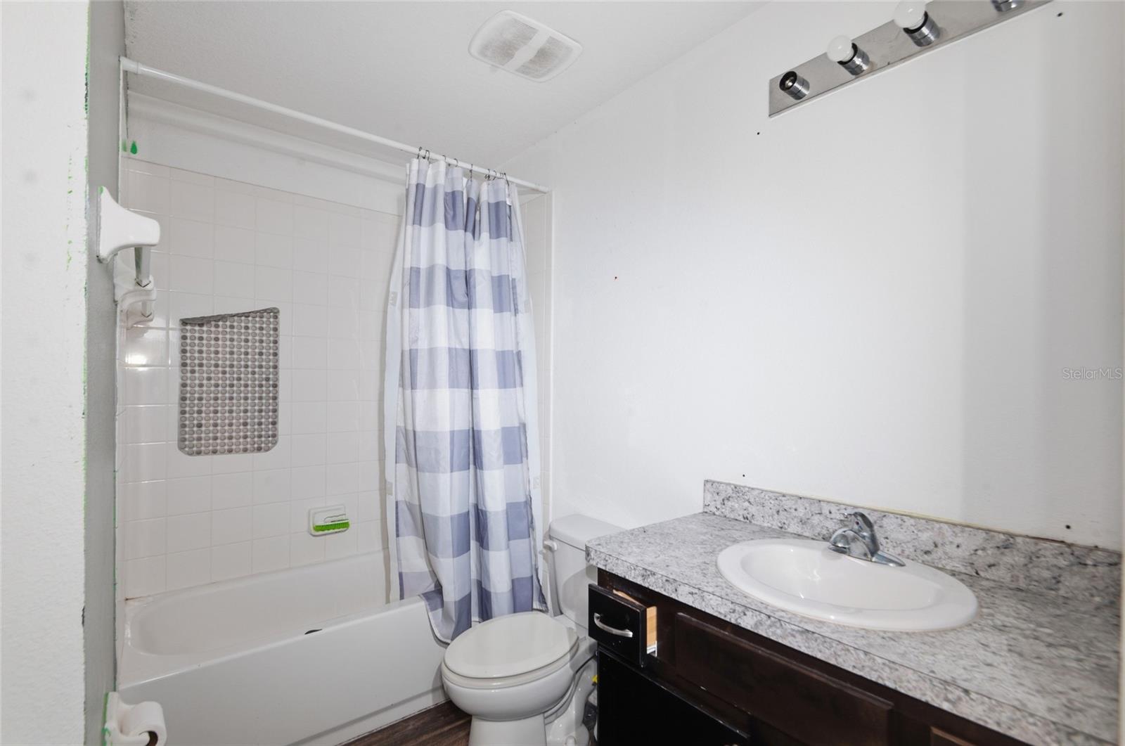 BAYOU PASS VILLAGE PH FOUR - Residential