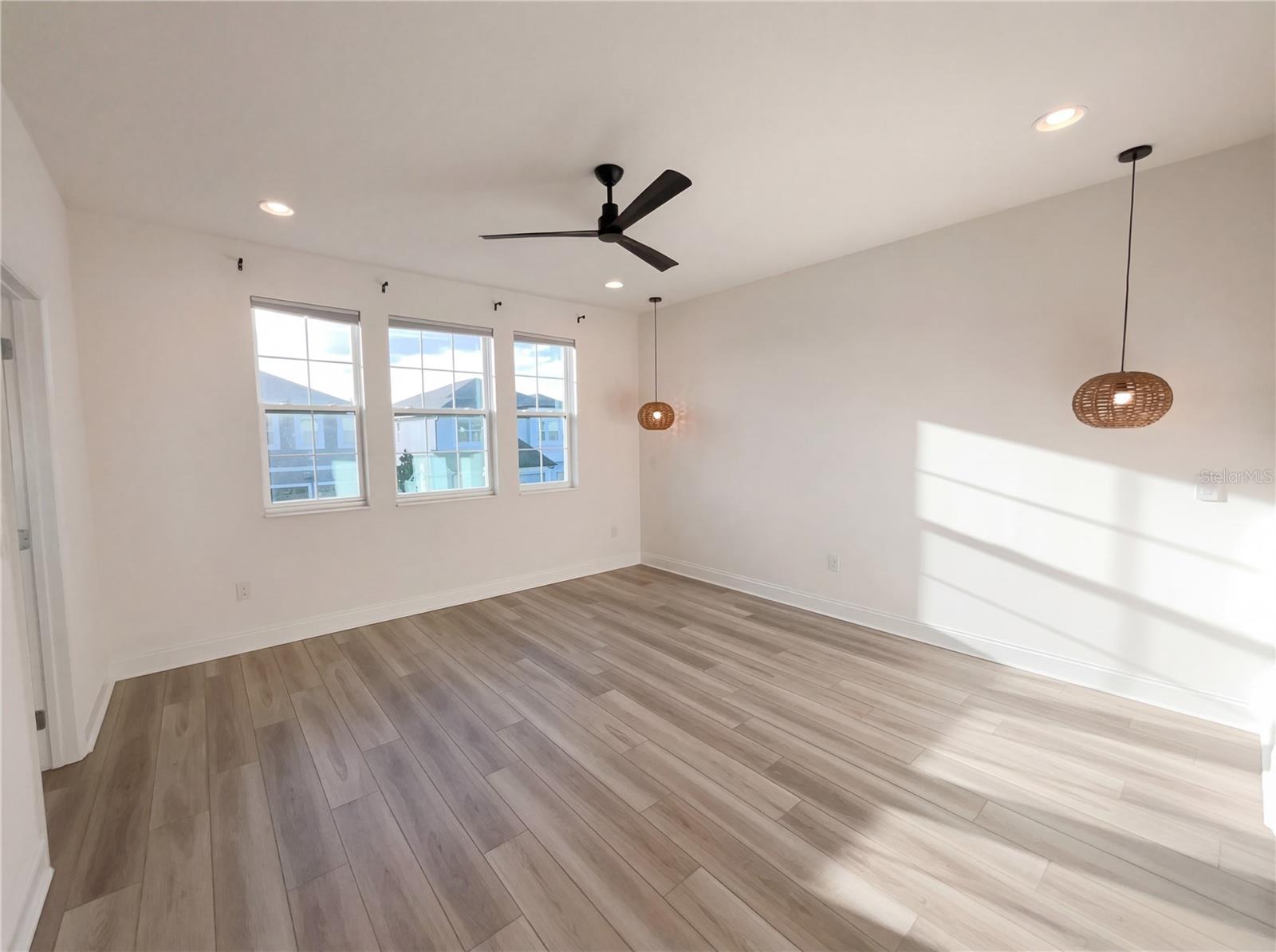 ENCORE/OVATION PH 3 - Residential