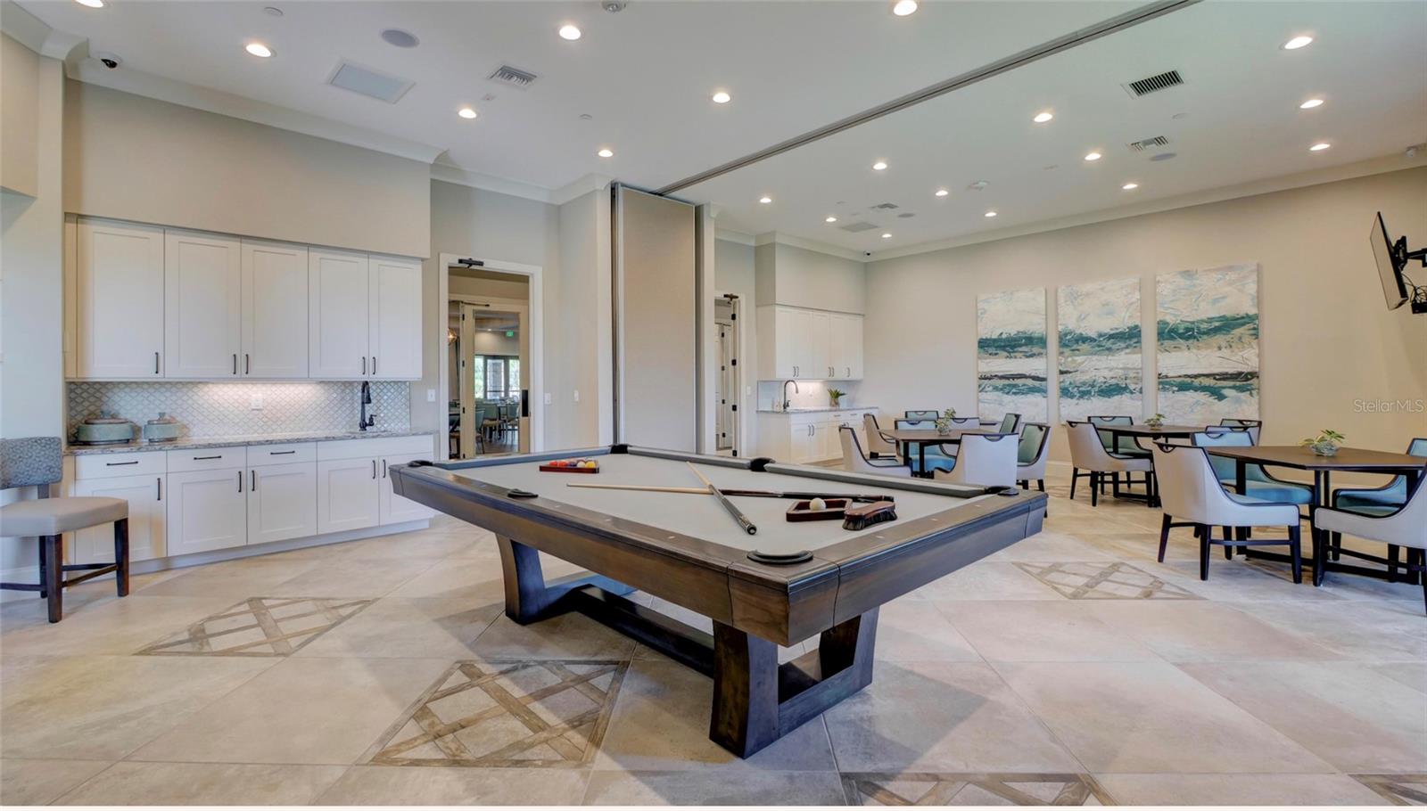 ARTISAN LAKES ESPLANADE PH IV SUBPH A, B, - Residential