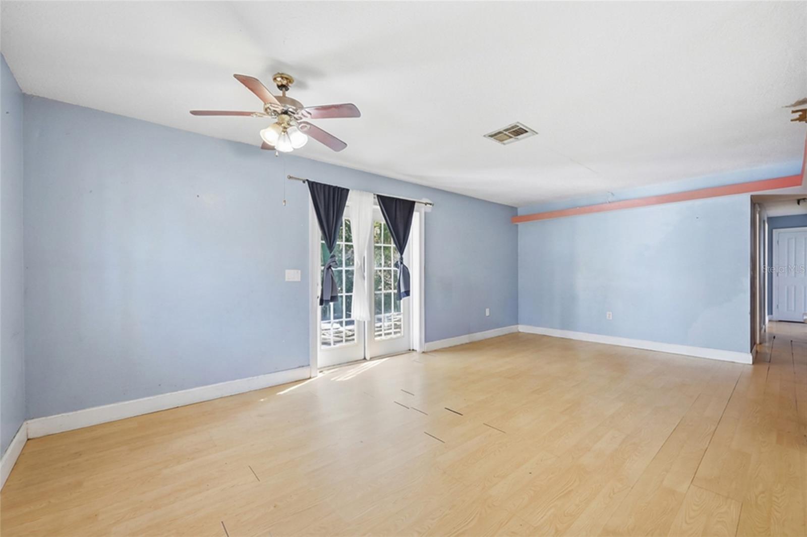 ACREAGE - Residential