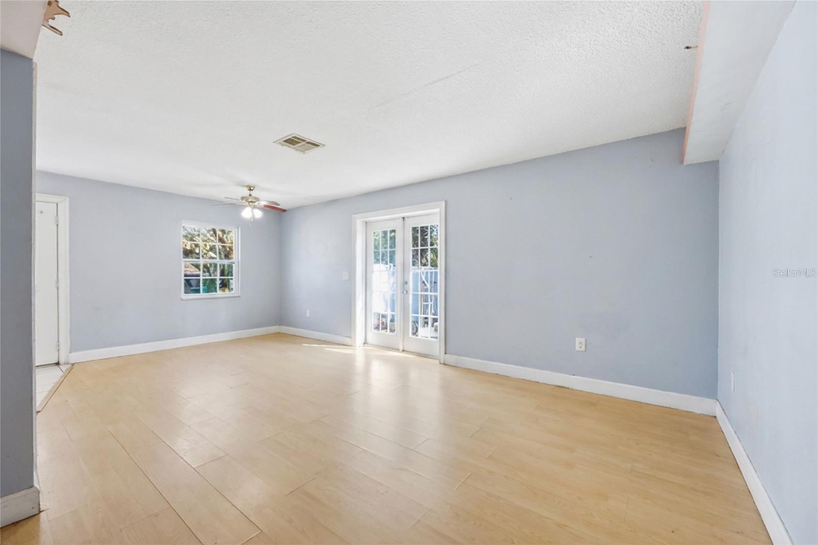 ACREAGE - Residential