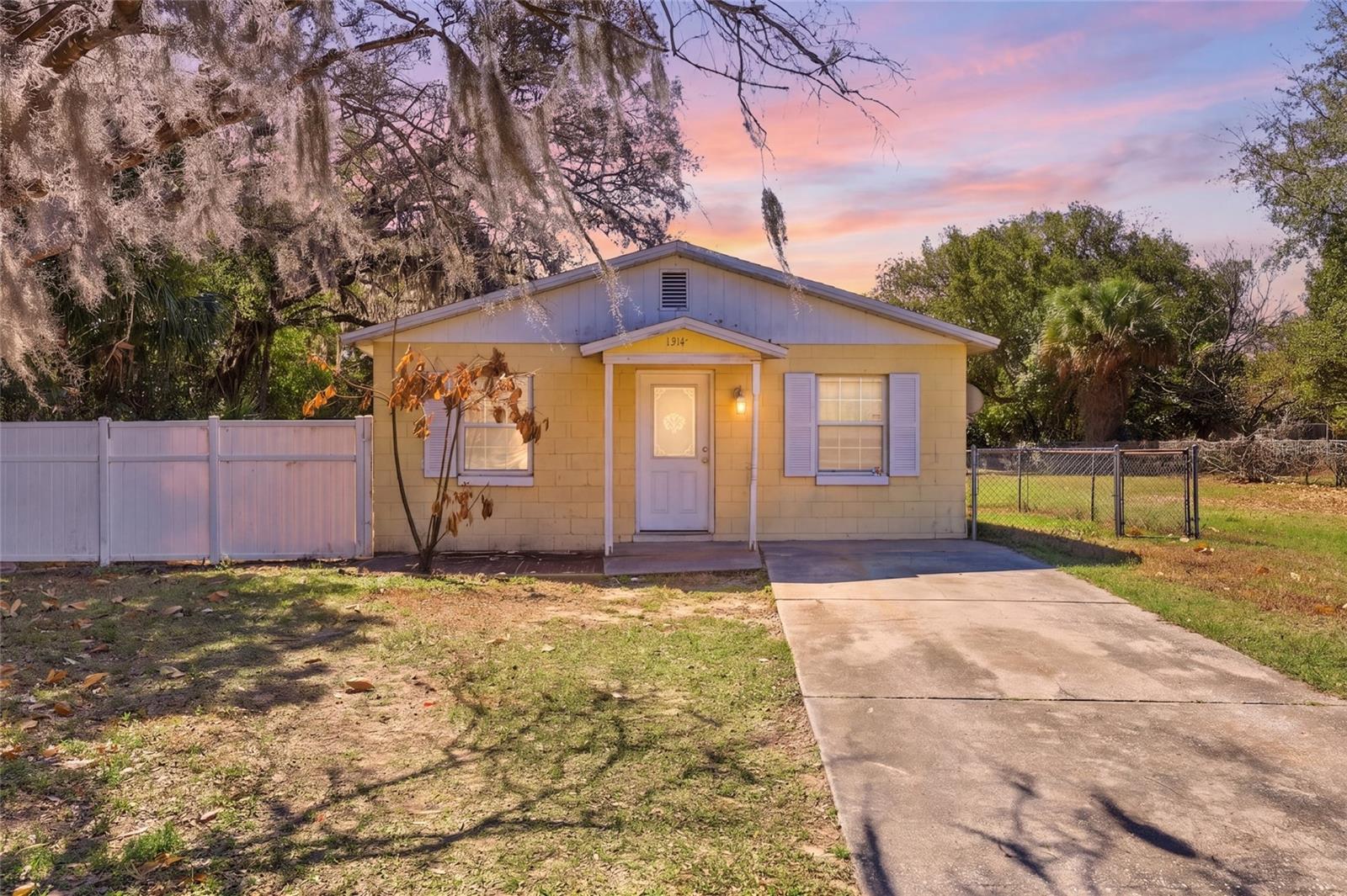 ACREAGE - Residential