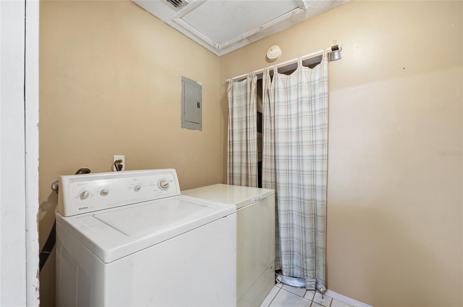 ACREAGE - Residential