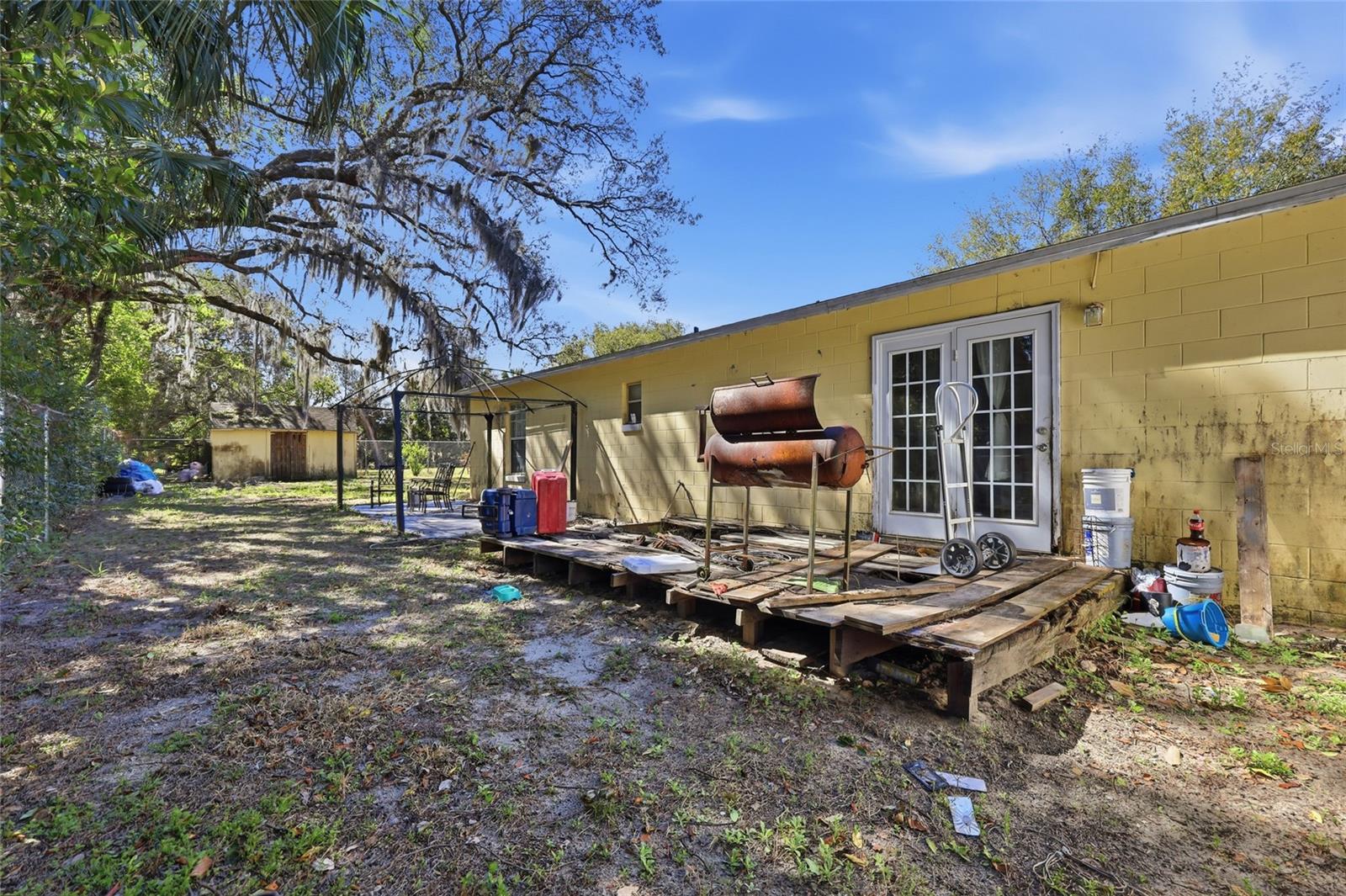 ACREAGE - Residential