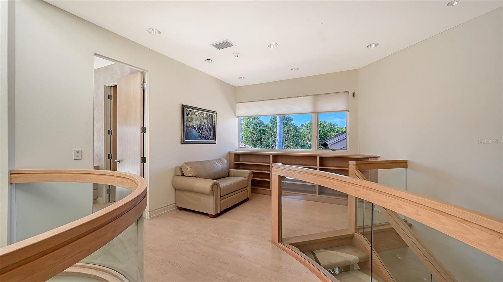 BAY ISLES - Residential