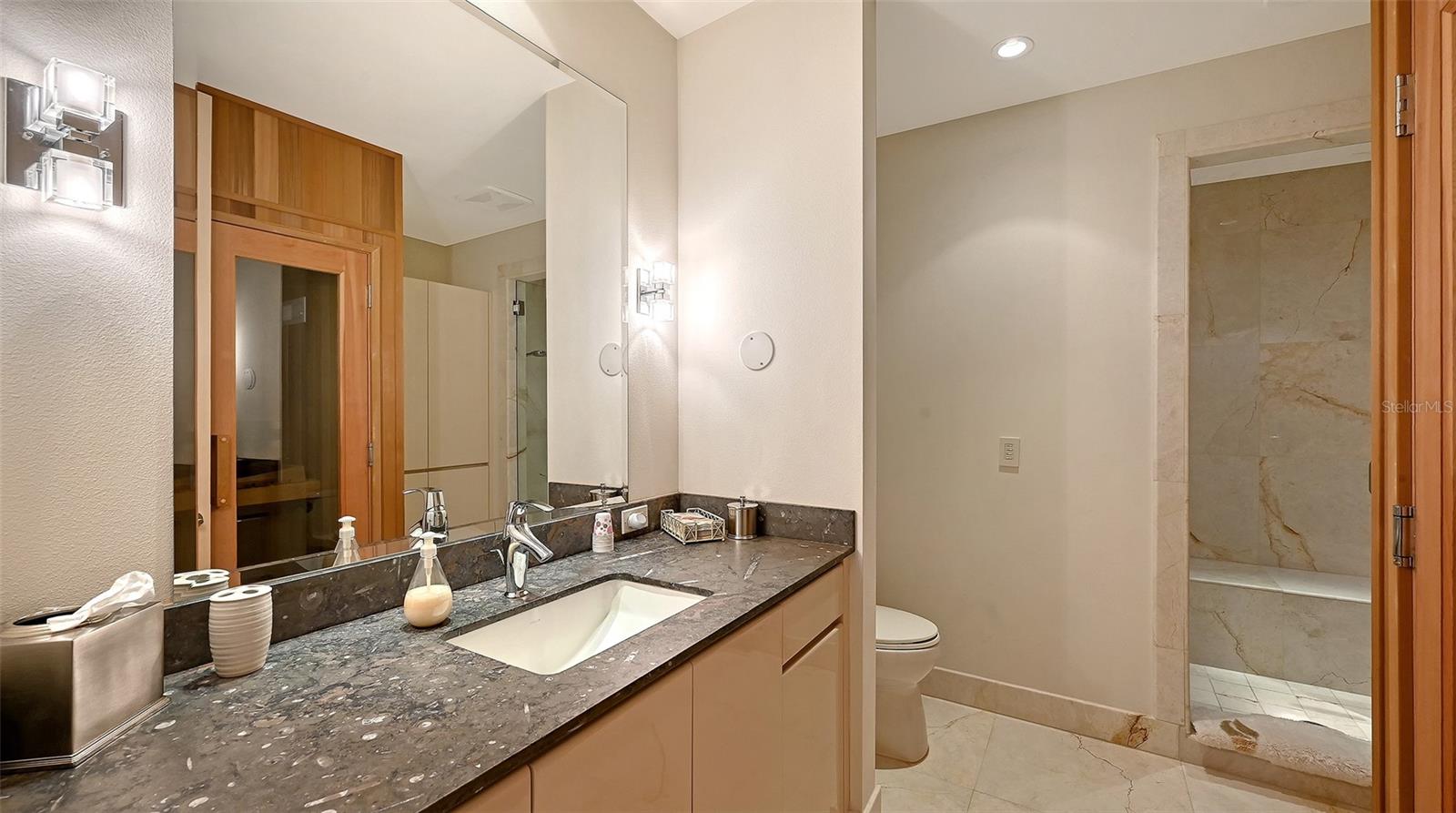 BAY ISLES - Residential