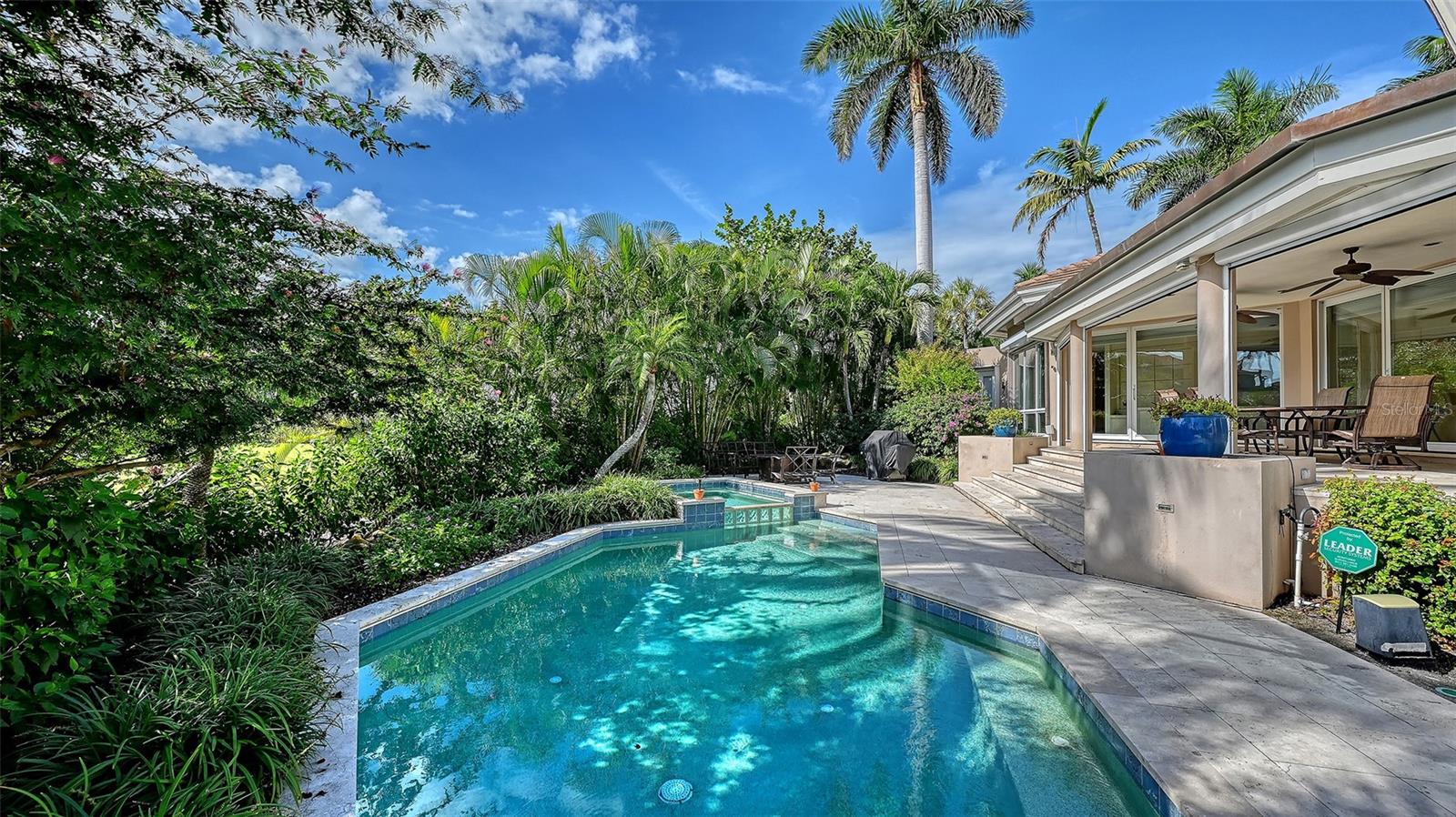 BAY ISLES - Residential