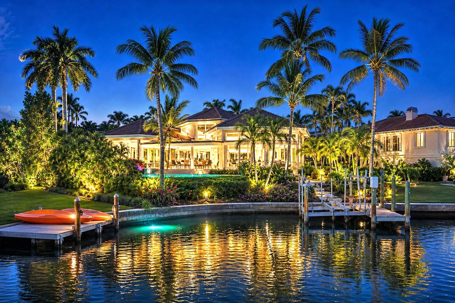 BAY ISLES - Residential