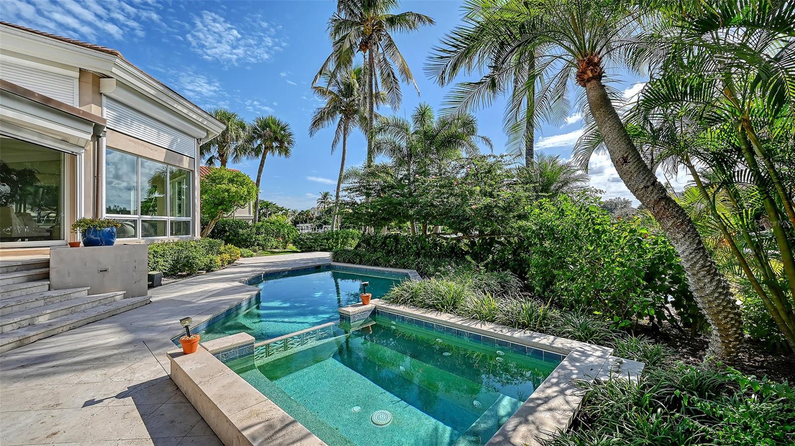 BAY ISLES - Residential